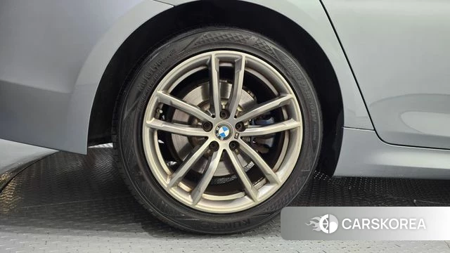 BMW 5 Series (G30) id 4865571 из Кореи 25