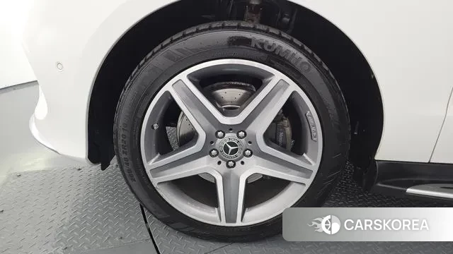 Mercedes-Benz GLE - Class W166 id 3520381 из Кореи 15