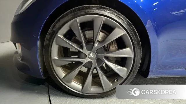 Tesla Model S id 3677408 из Кореи 15