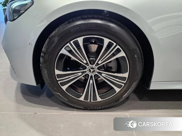 Mercedes-Benz E-Class W214 id 3825813 из Кореи 15