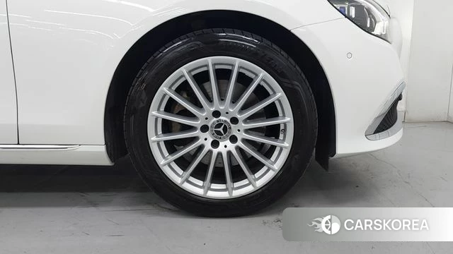 Mercedes-Benz E-Class W213 id 4469065 из Кореи 15