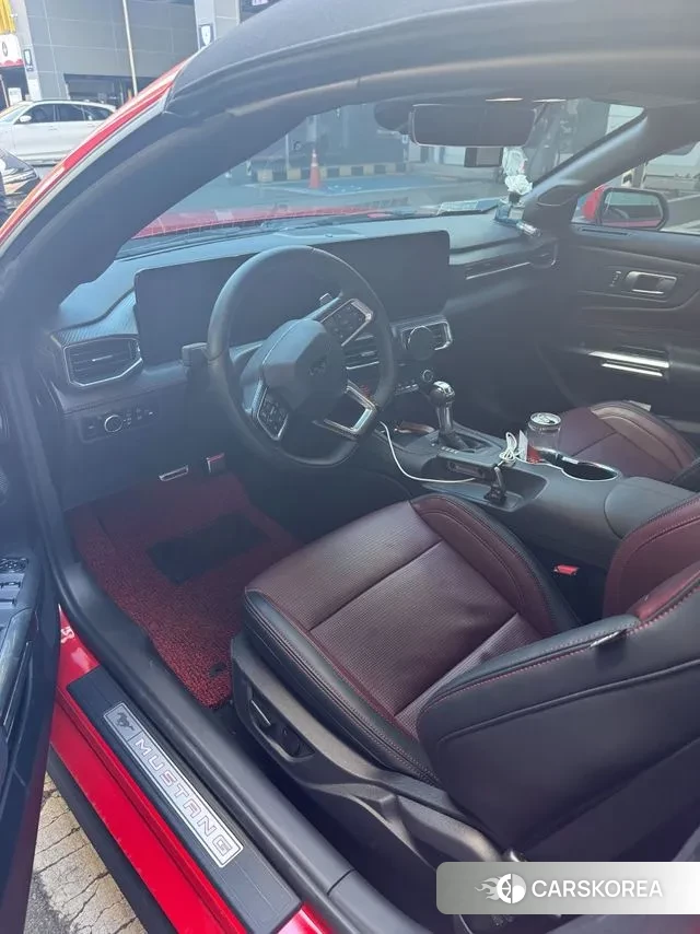 Ford Mustang 7th Generation 2025 Красный из Кореи, фото 5