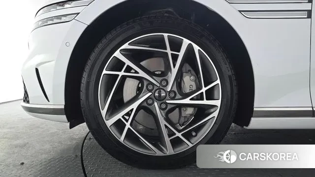 Genesis G90 (RS4) id 3726630 из Кореи 15