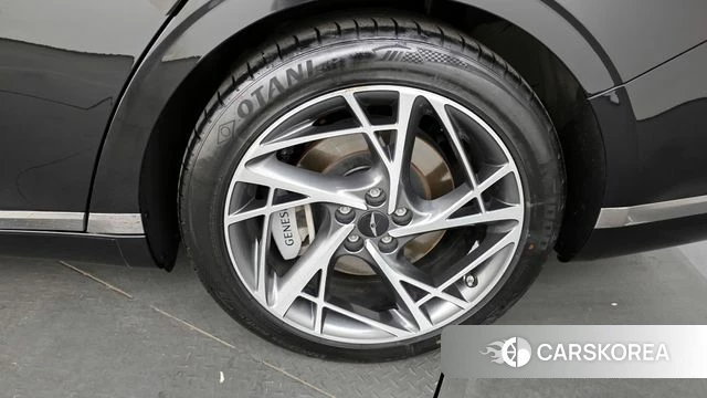 Genesis G90 (RS4) id 3859744 из Кореи 15