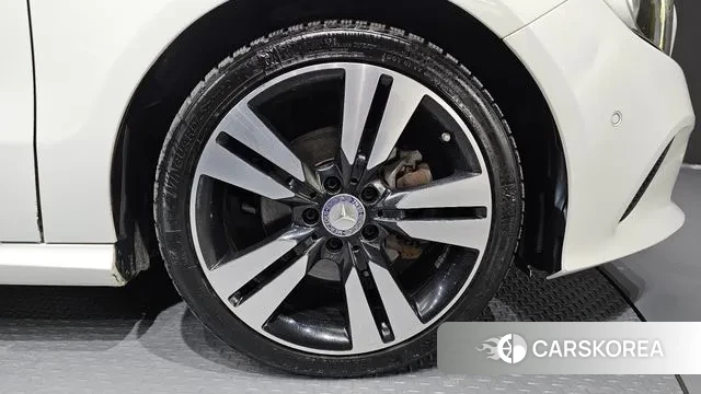 Mercedes-Benz A-Class W176 id 3627200 из Кореи 15