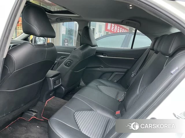 Toyota Camry 2022 Белый из Китая, фото 5
