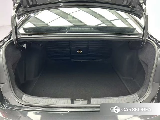 Volkswagen Sagitar id 4207688 из Китая 18