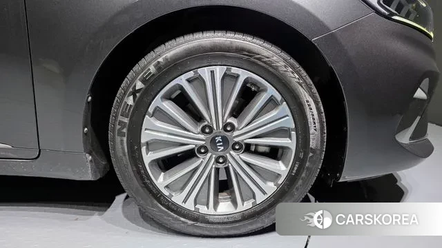 Kia K7 Premier Hybrid id 3296413 из Кореи 15