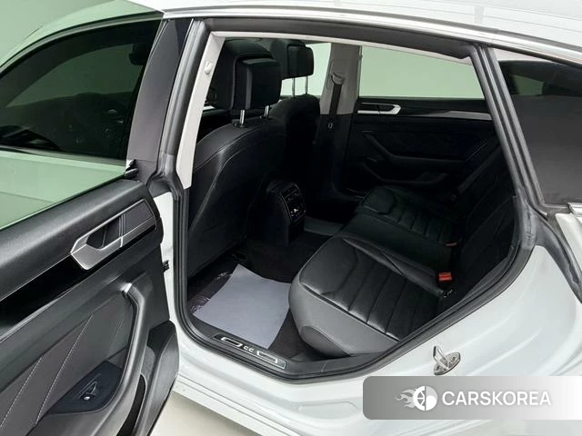 Volkswagen CC id 4300057 из Китая 12
