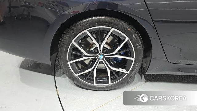 BMW 5 Series (G30) id 4665694 из Кореи 27