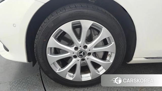 Mercedes-Benz E-Class W213 id 4530834 из Кореи 30