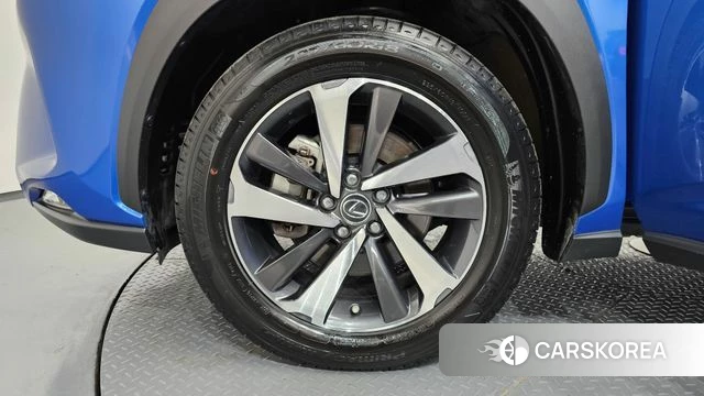 Lexus NX300h id 4417039 из Кореи 28