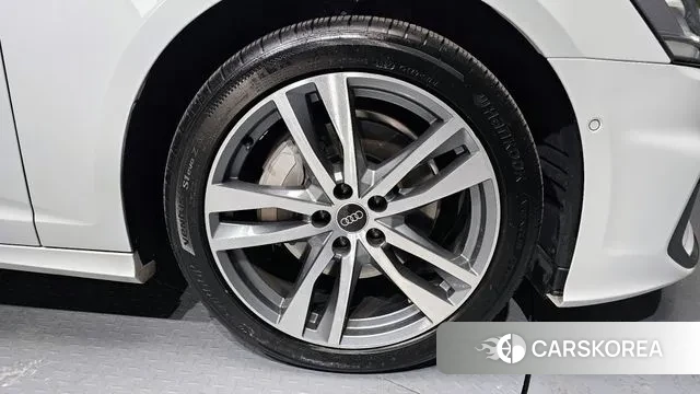 Audi A6 (C8) id 3670611 из Кореи 15