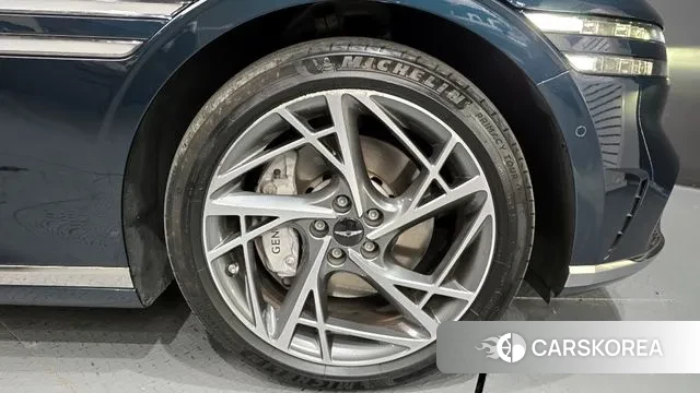 Genesis G90 (RS4) id 3502964 из Кореи 15