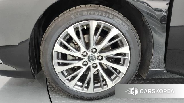 Lexus ES300h 7th generation id 4283257 из Кореи 34
