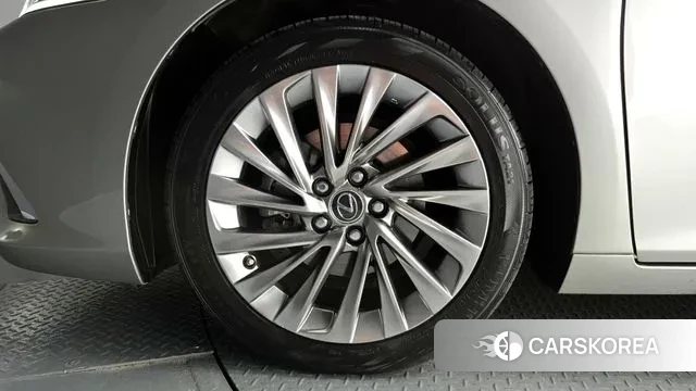 Lexus ES300h 7th generation id 3270084 из Кореи 15