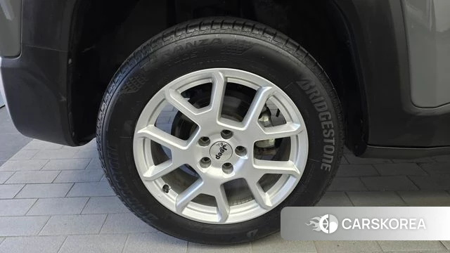 Jeep Renegade id 4675779 из Кореи 27