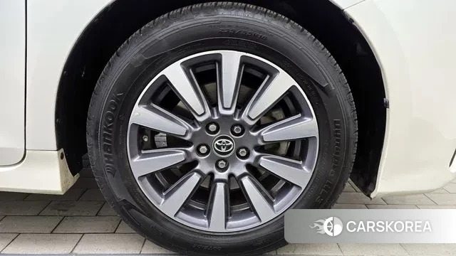 Toyota Sienna id 3754370 из Кореи 16