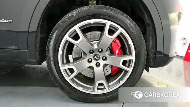 Maserati Levante id 3795115 из Кореи 15