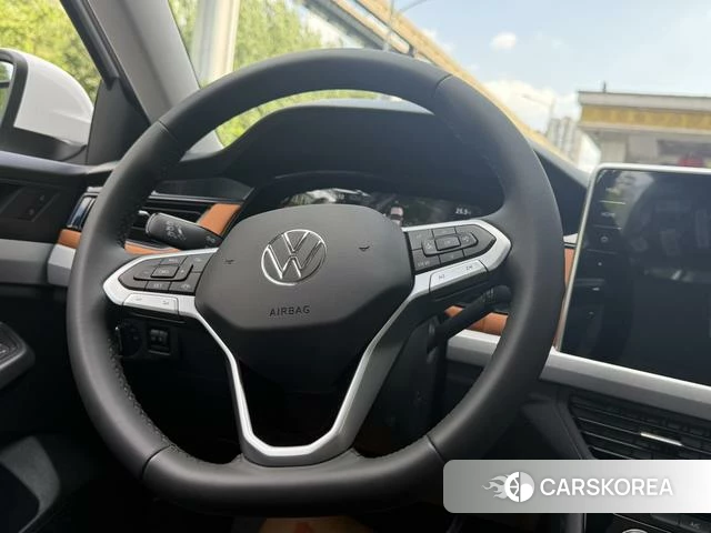 Volkswagen Bora id 4359202 из Китая 18