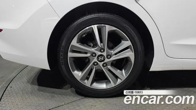 Hyundai Avante AD id 2696219 из Кореи 15