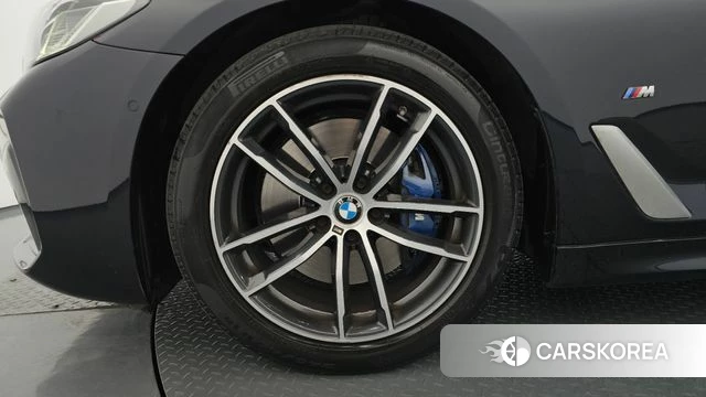 BMW 5 Series (G30) id 4284151 из Кореи 32