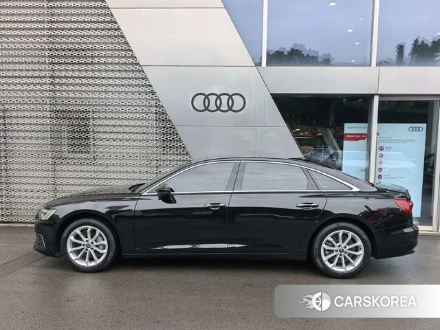 Audi A6L id 4272455 из Китая 9