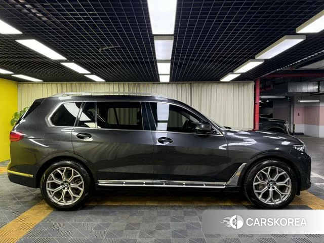 BMW X7 id 4235421 из Китая 42