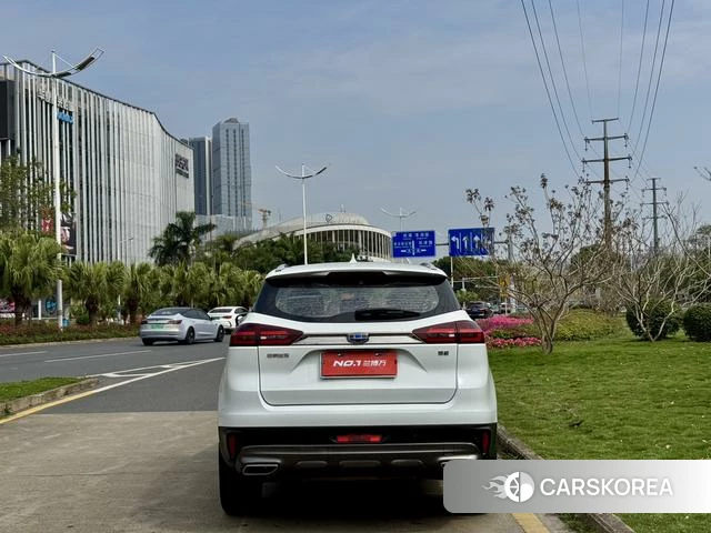 Geely Automobile Boyue 2019 Белый из Китая, фото 5