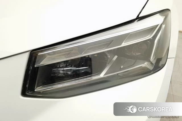 Audi Q2L id 4235891 из Китая 19