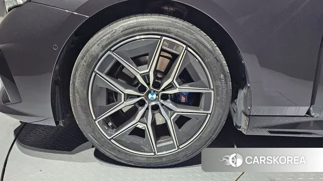 BMW 5 Series (G60) id 3544849 из Кореи 15