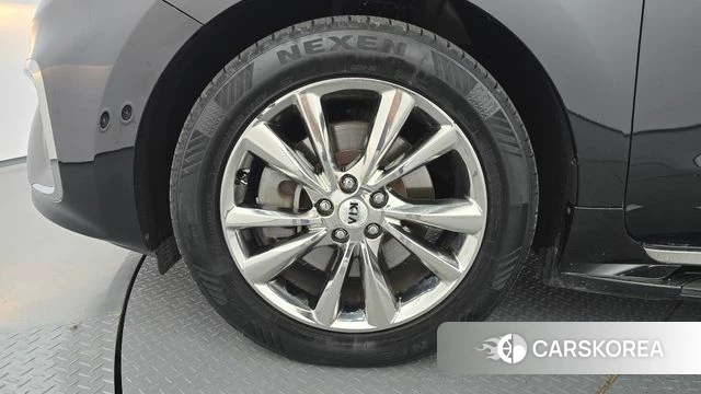 Kia The New Carnival id 4483249 из Кореи 15