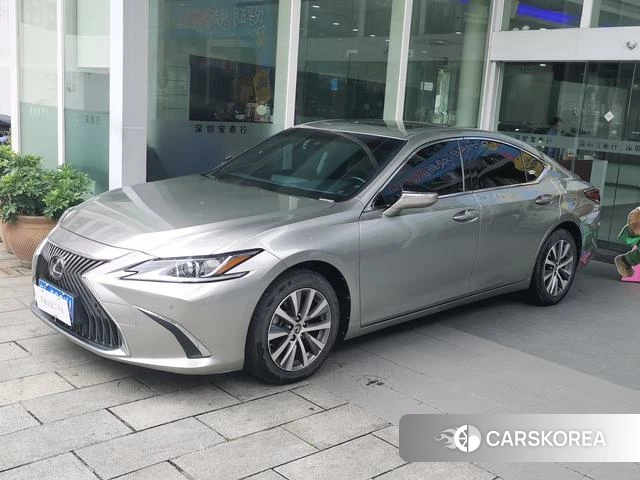 Lexus ES 2021 Шампань из Китая, фото 5