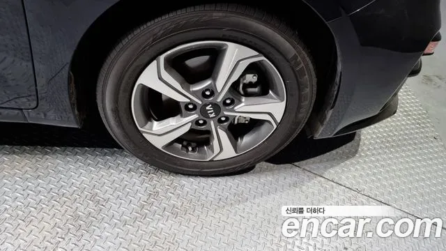 Kia Come New K3 id 2398652 из Кореи 15