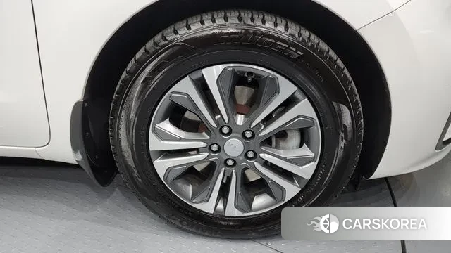 Kia The New Carnival id 3445017 из Кореи 15