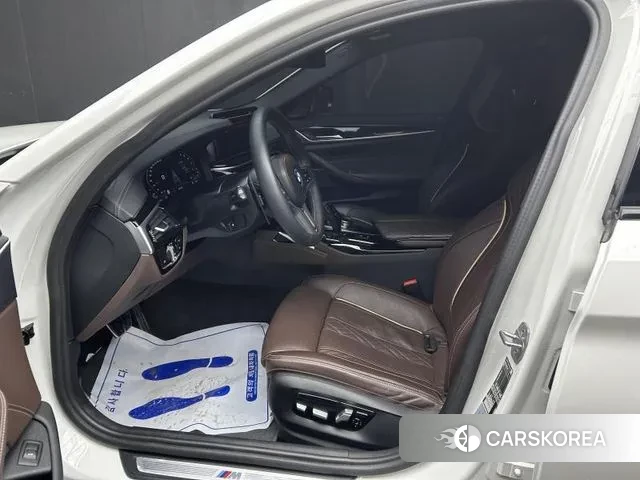 BMW 5 Series (G30) id 3437790 из Кореи 14