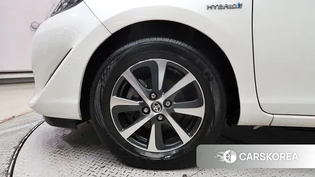 Toyota Prius C id 3742640 из Кореи 15