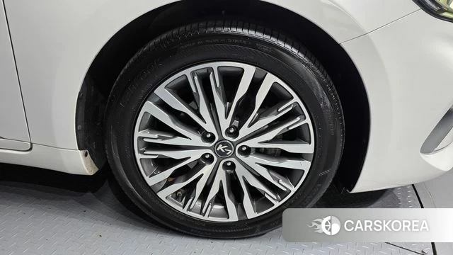 Kia K7 Premier Hybrid id 4447198 из Кореи 30