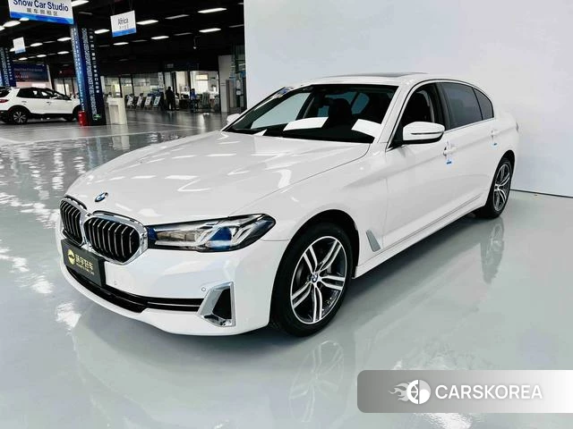 BMW 5 series 2022 Белый из Китая, фото 5