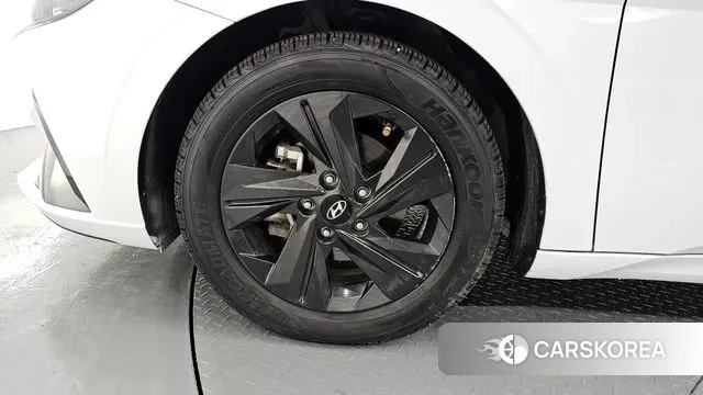 Hyundai Avante Hybrid (CN7) id 3513582 из Кореи 15