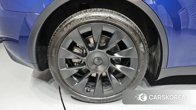 Tesla Model Y id 3353954 из Кореи 15