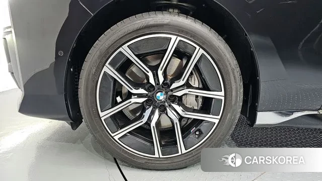 BMW 7 Series (G70) id 3103894 из Кореи 15