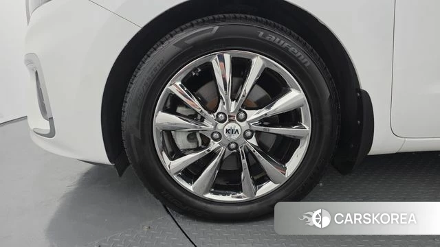 Kia The New Carnival id 4652321 из Кореи 15
