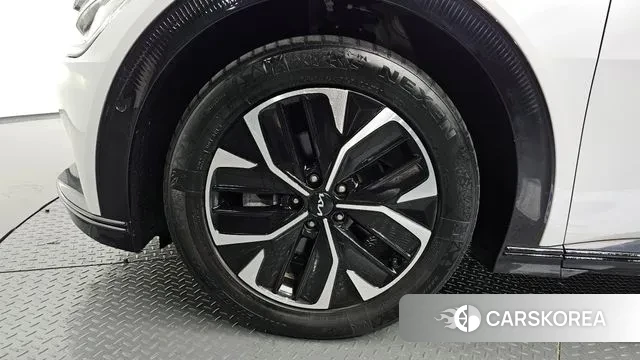 Kia EV6 id 3492943 из Кореи 15