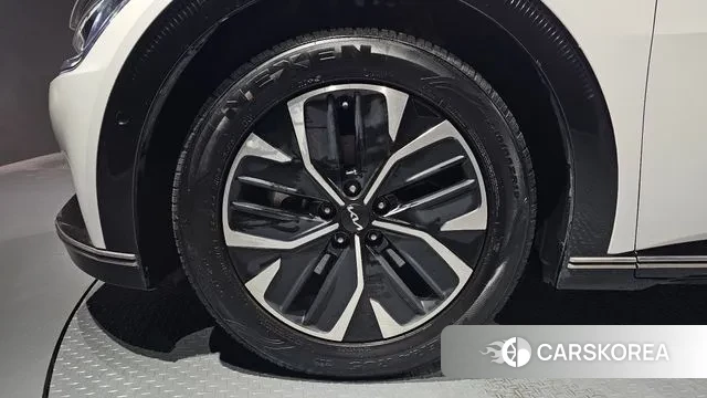 Kia EV6 id 3242154 из Кореи 15