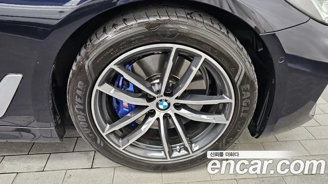 BMW 5 Series (G30) id 2906532 из Кореи 15