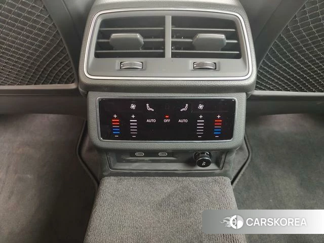 Audi A6L id 4290299 из Китая 12
