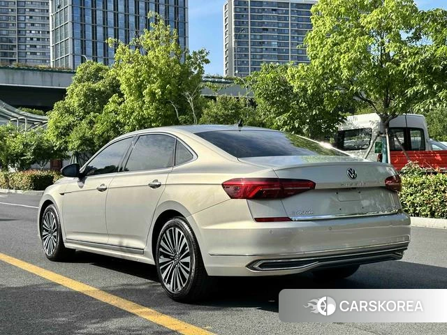 Volkswagen Passat id 4341625 из Китая 8