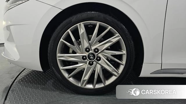 Hyundai The New Grandeur IG id 4350855 из Кореи 30