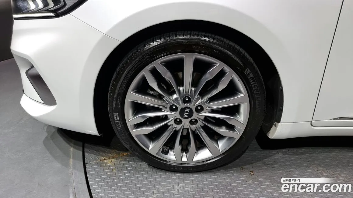 Kia K7 Premier id 1705721 из Кореи 15